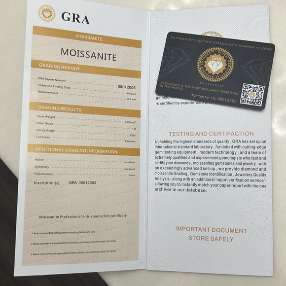 Moissanite round 8.0mm brilliant 2.0 carat ring size 6.5 - Picture 2 of 7